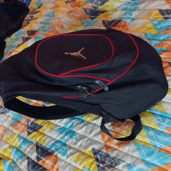 Jordan backpack black with red accents standard size with two main pockets - Picture 3 of 4